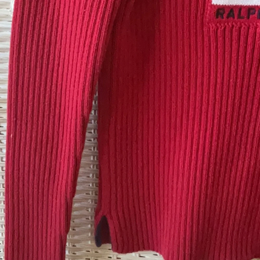 Red Sweater - Picture 6 of 12